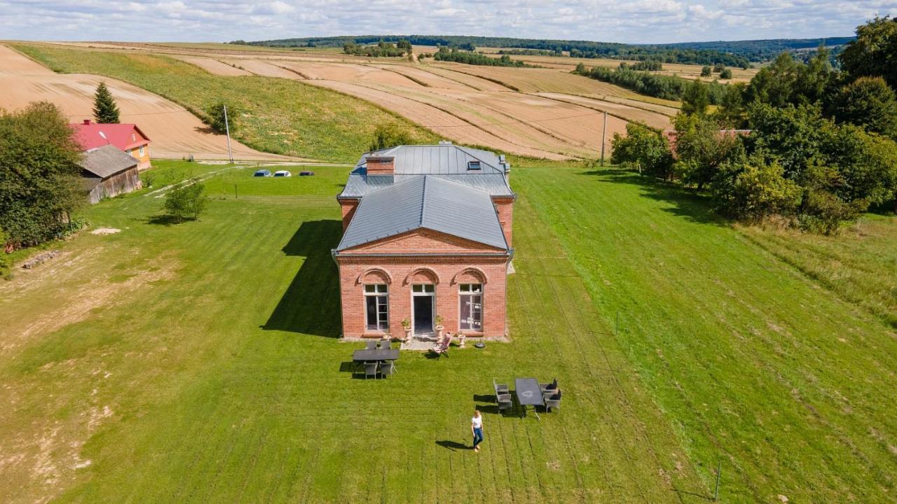 Dworek Atrium Tomaszów Lubelski Exteriör bild