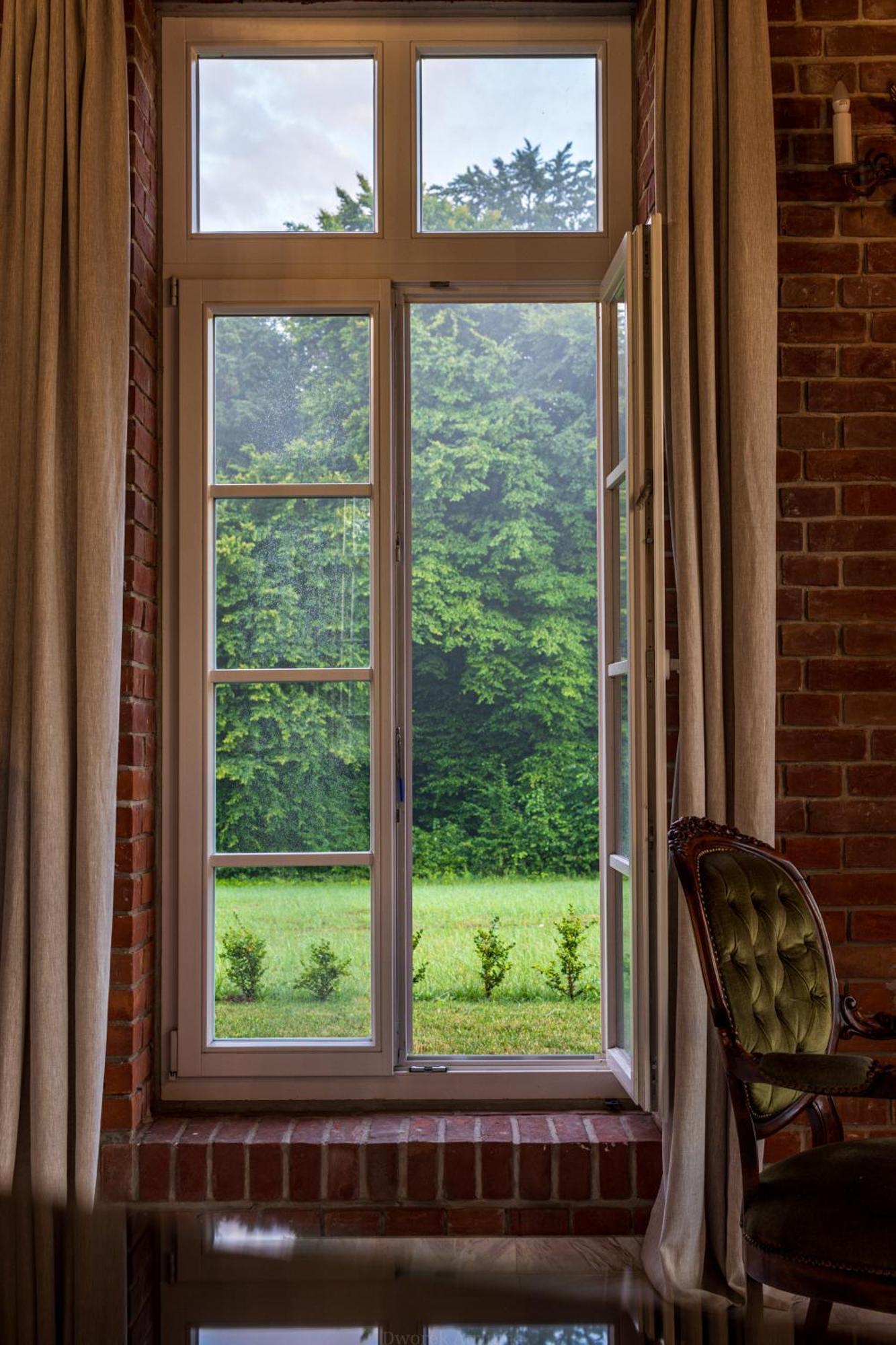Dworek Atrium Tomaszów Lubelski Exteriör bild
